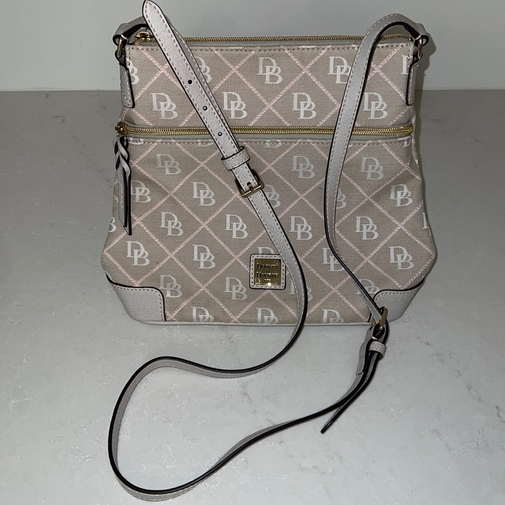 Dooney & Bourke Crossbody Bag
